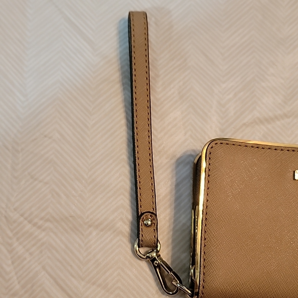 Michael Kors Tan Jet Set Wristlet Wallet - Picture 8 of 11